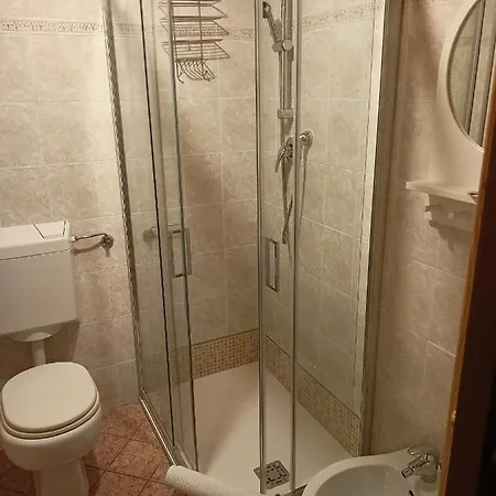 L'alpina Guest house