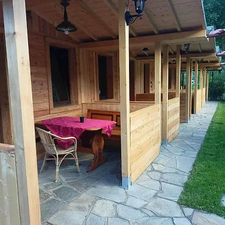 Konukevi L'alpina 3*